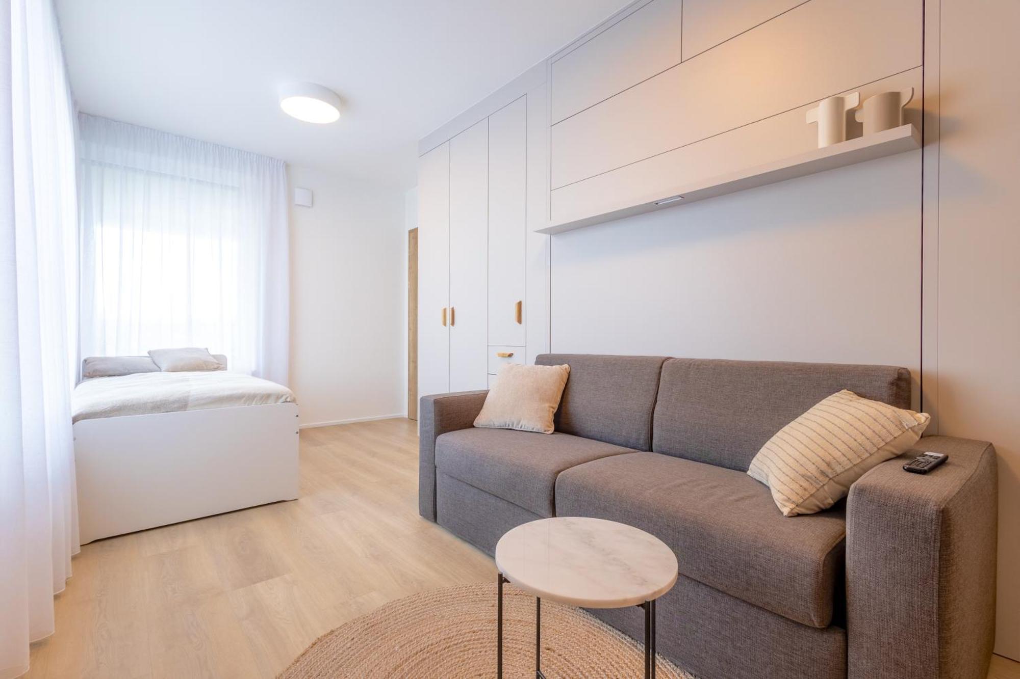 Bright 2Br - 5Th Floor, Balcony, Free Parking By Gravity Prague Apartman Kültér fotó