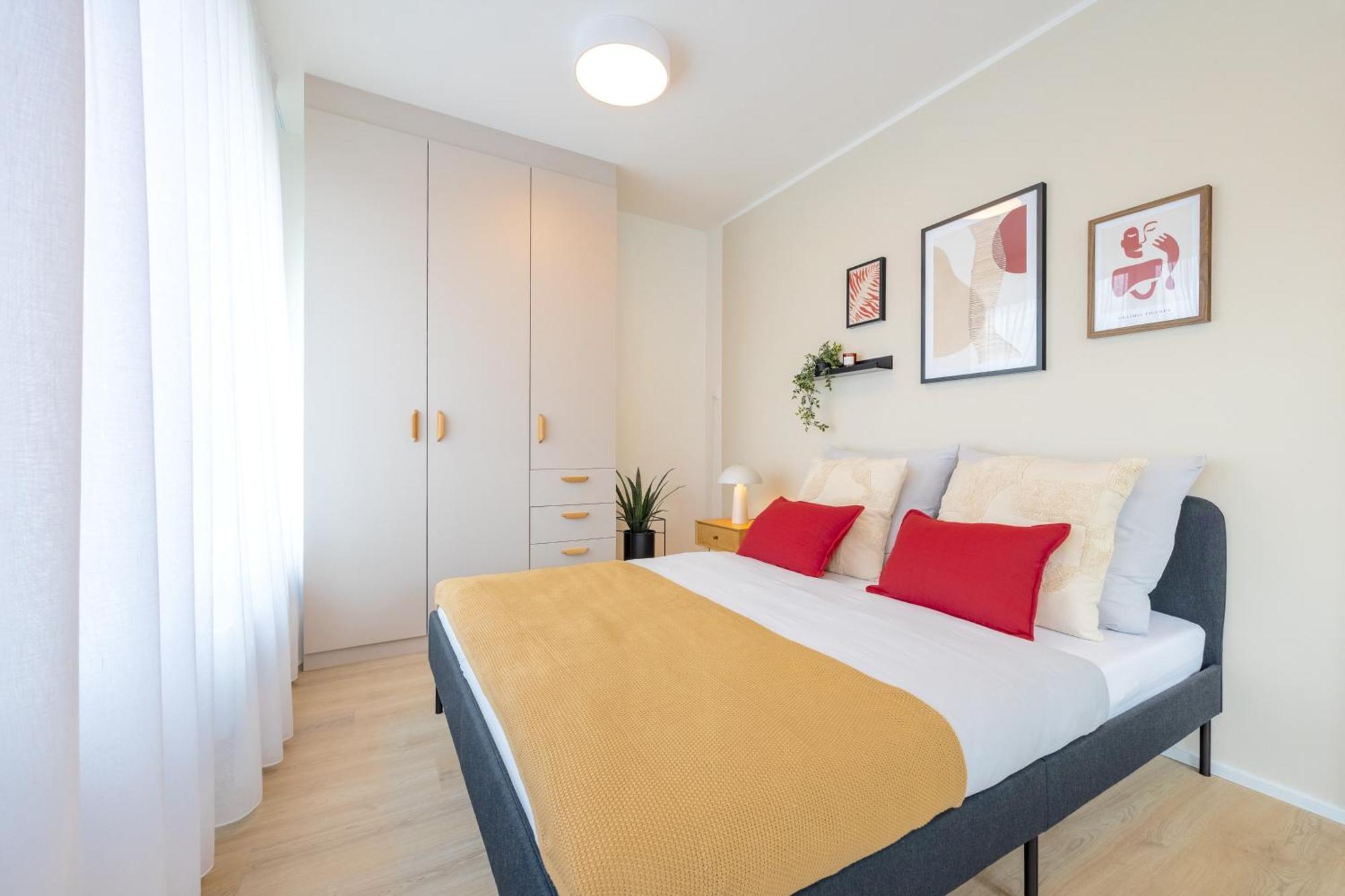 Bright 2Br - 5Th Floor, Balcony, Free Parking By Gravity Prague Apartman Kültér fotó