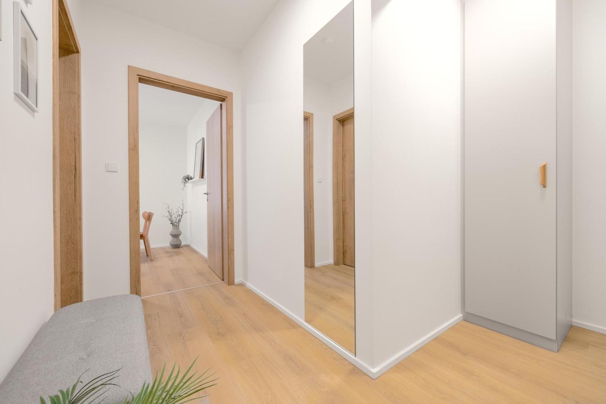 Bright 2Br - 5Th Floor, Balcony, Free Parking By Gravity Prague Apartman Kültér fotó