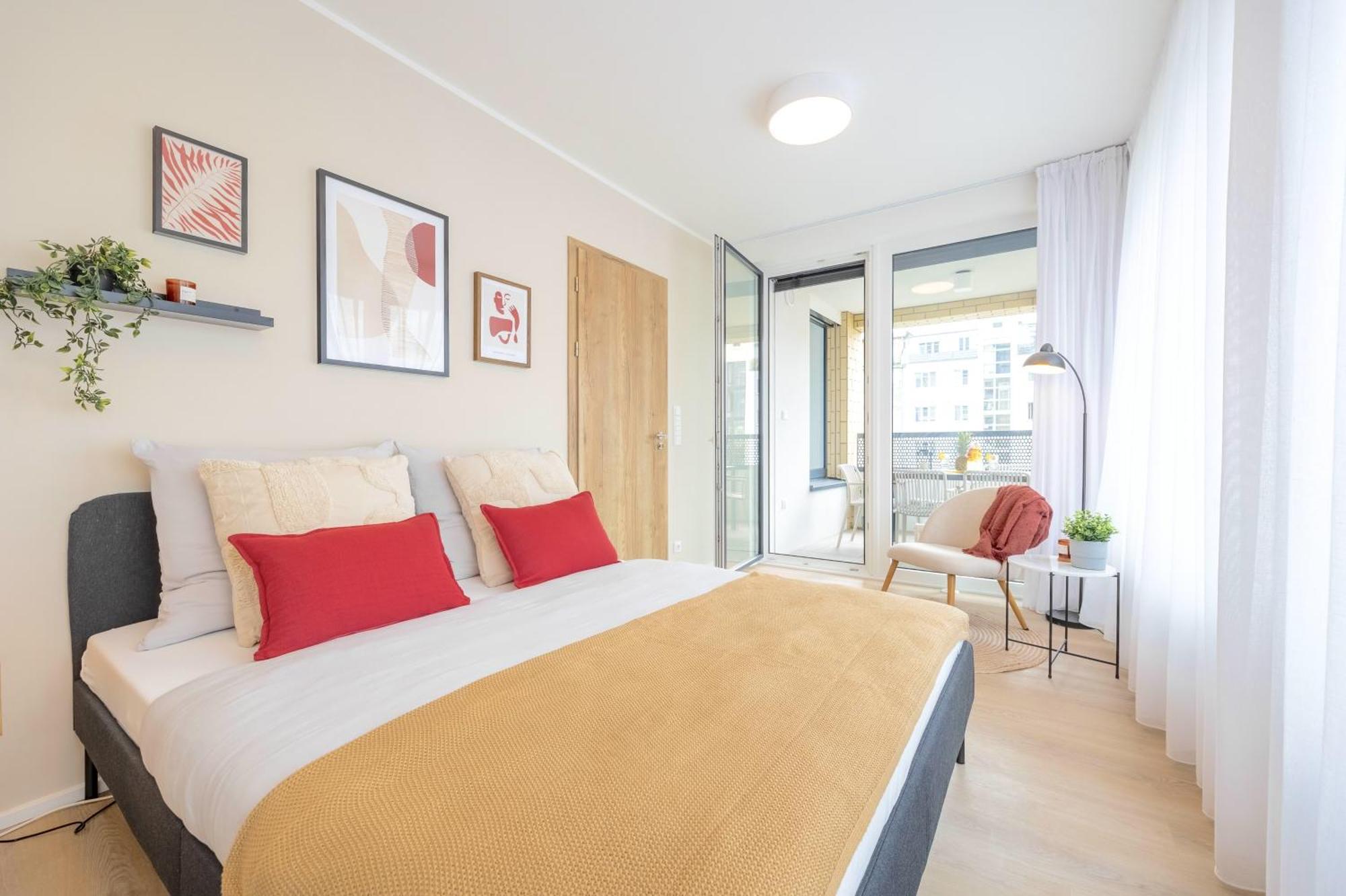 Bright 2Br - 5Th Floor, Balcony, Free Parking By Gravity Prague Apartman Kültér fotó