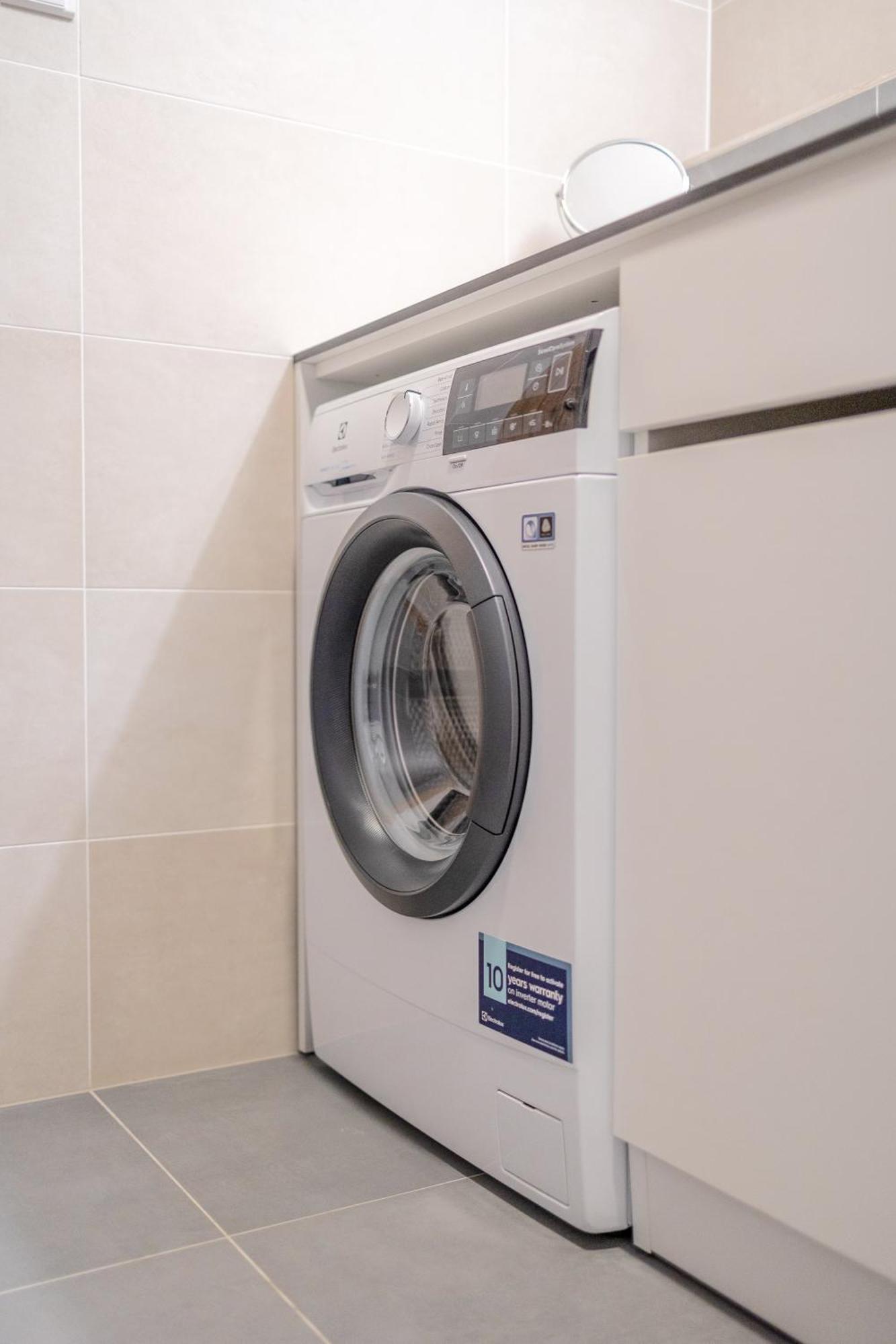Bright 2Br - 5Th Floor, Balcony, Free Parking By Gravity Prague Apartman Kültér fotó